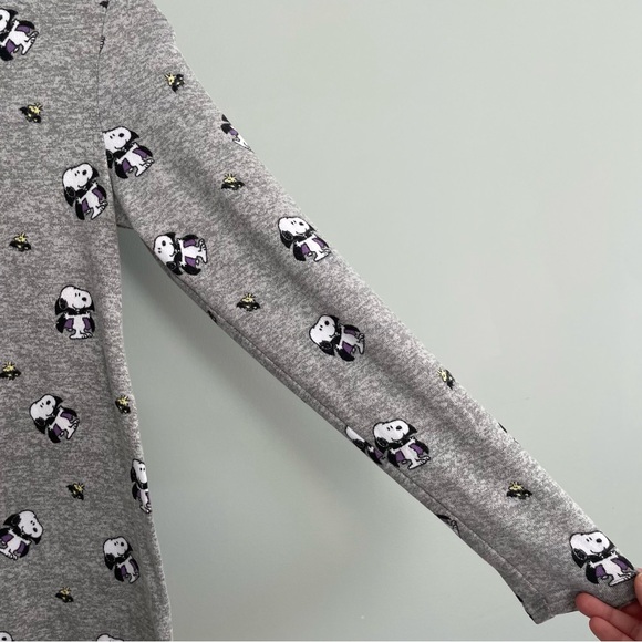 American Eagle “Vampire Snoopy Woodstock” Peanuts Print Henley Lounge Romper M - Picture 6 of 15